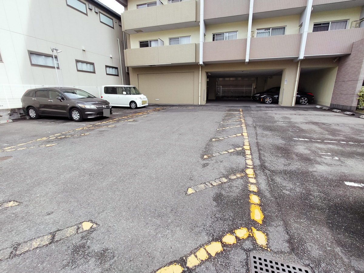 駐車場 写真15
