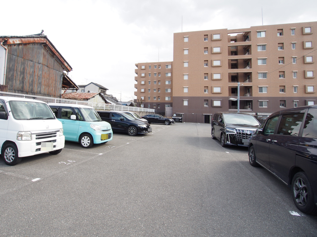 駐車場 写真14