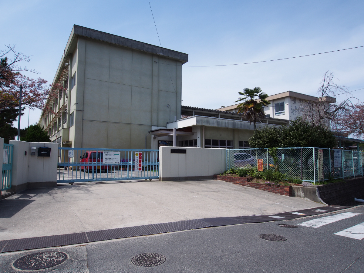 伏見小学校まで413m (徒歩6分) 写真21