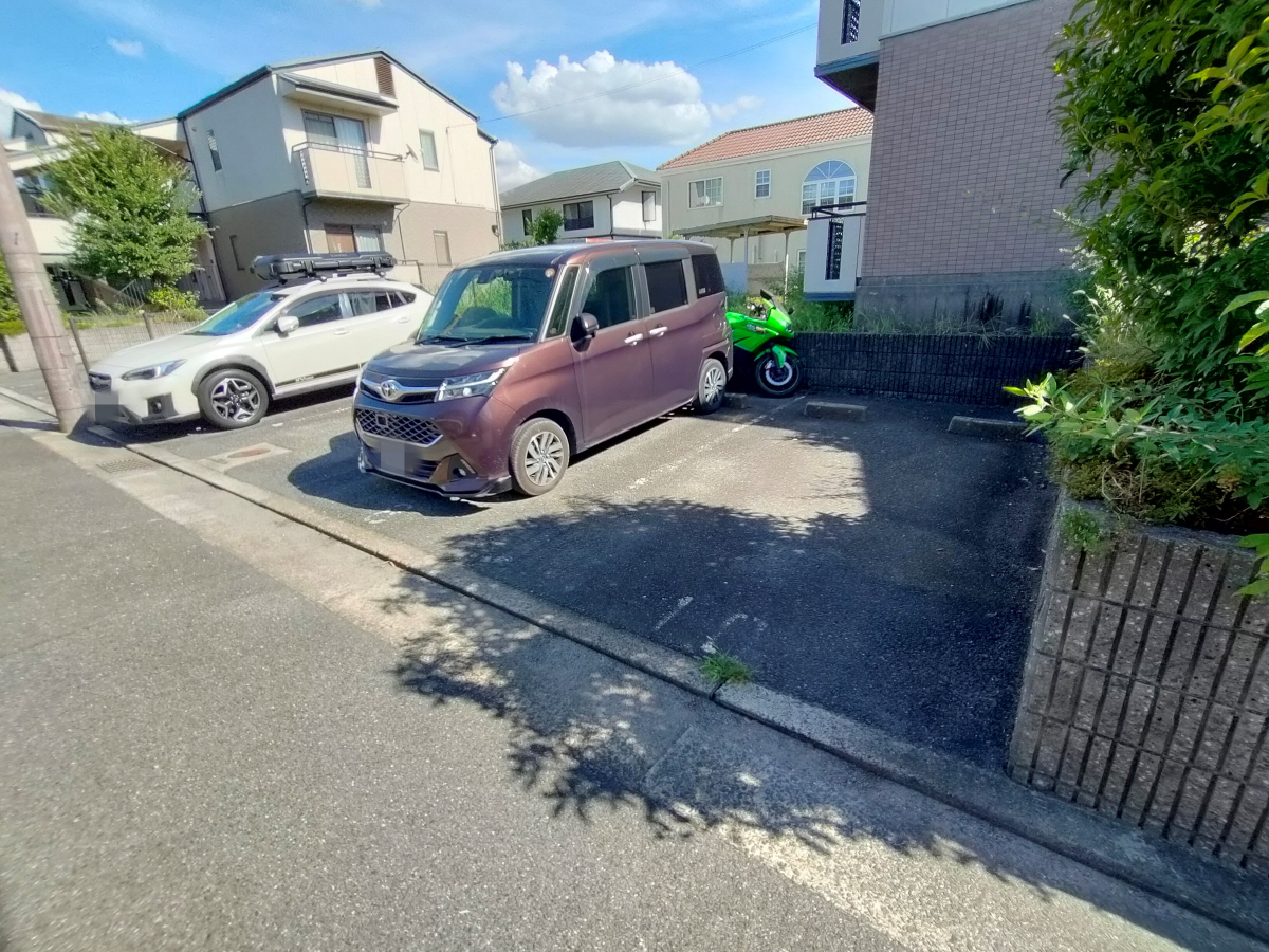 駐車場 写真14