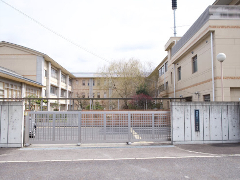 川西小学校まで542m (徒歩7分) 写真21