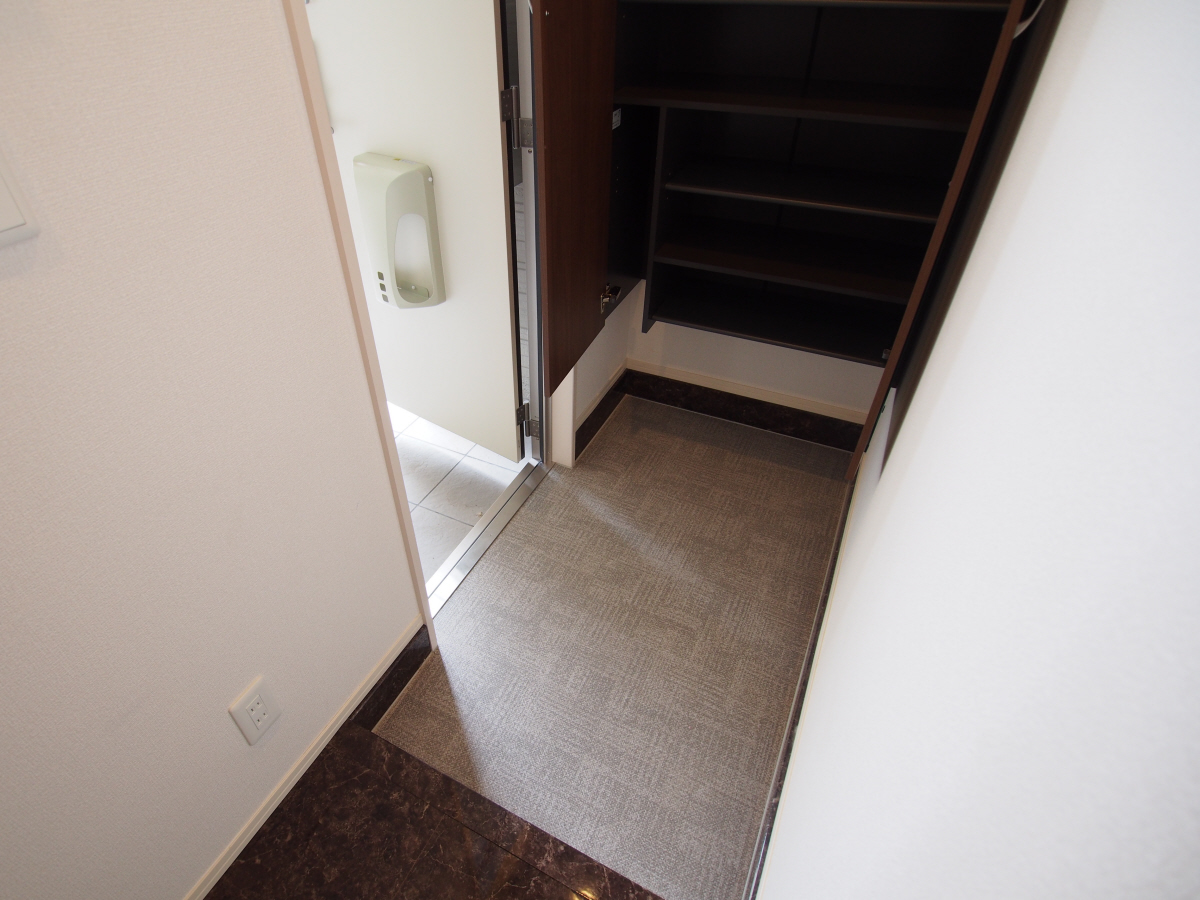 玄関 写真10