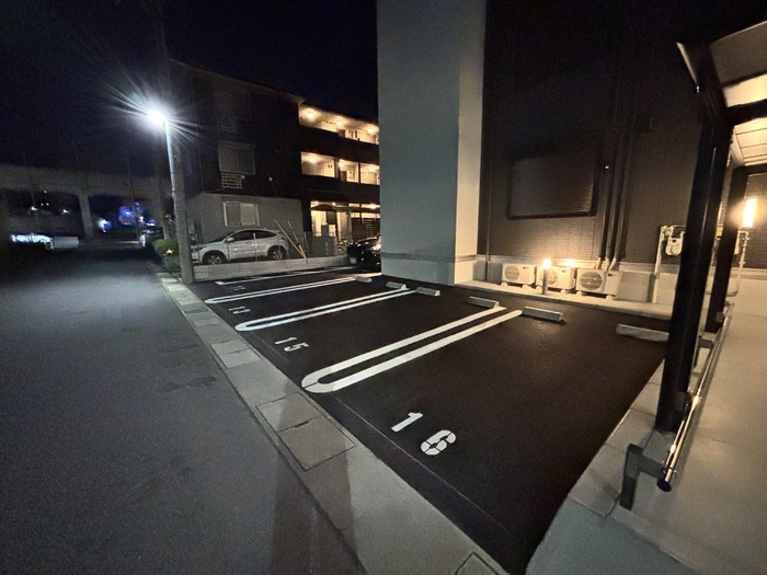 駐車場 写真15