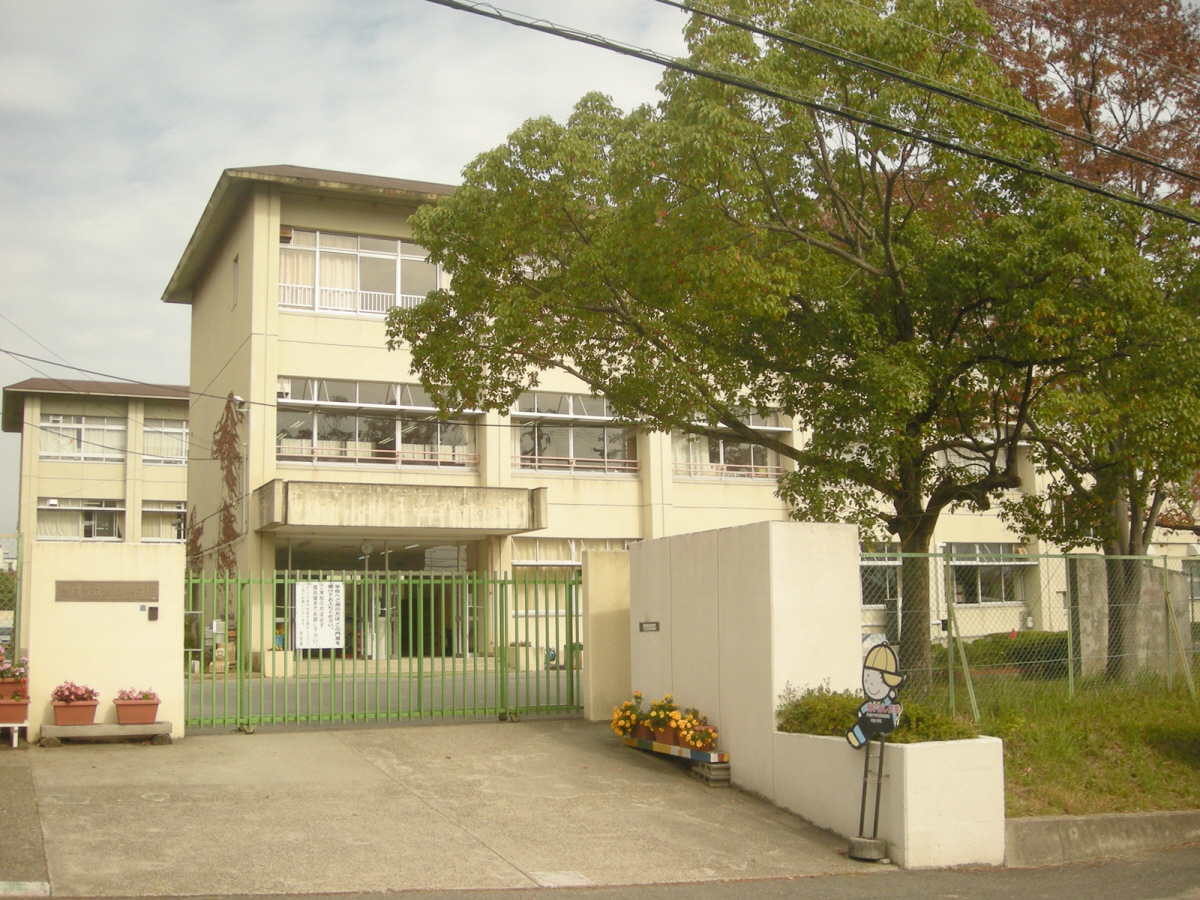 朱雀小学校まで362m (徒歩5分) 写真21